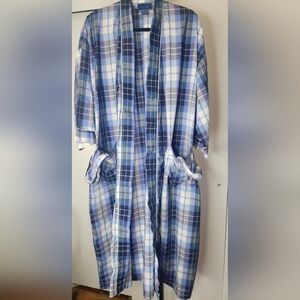 Towncraft Lightweight Housecoat. One Size, EUC